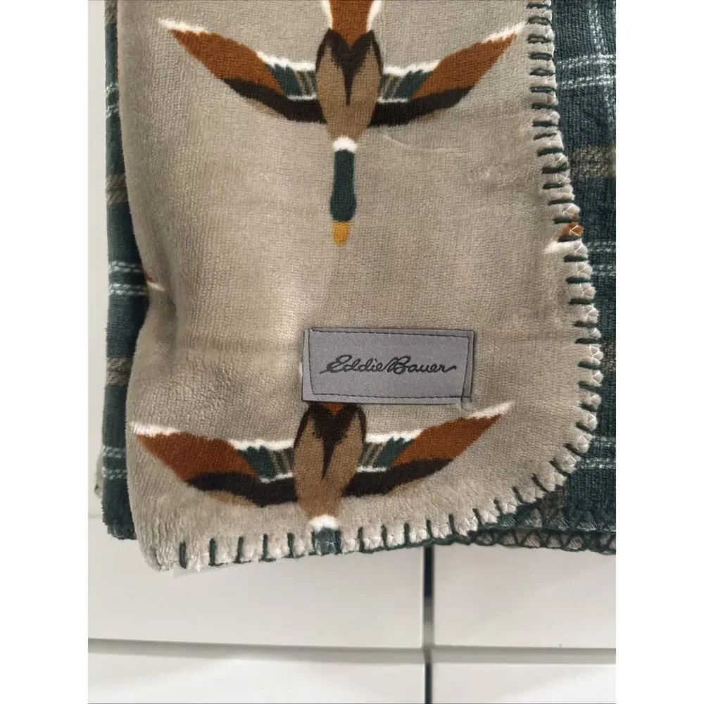 Eddie Bauer MALLARD DUCK Reversible Green PLAID Lush Plush Throw Blanket Ducks